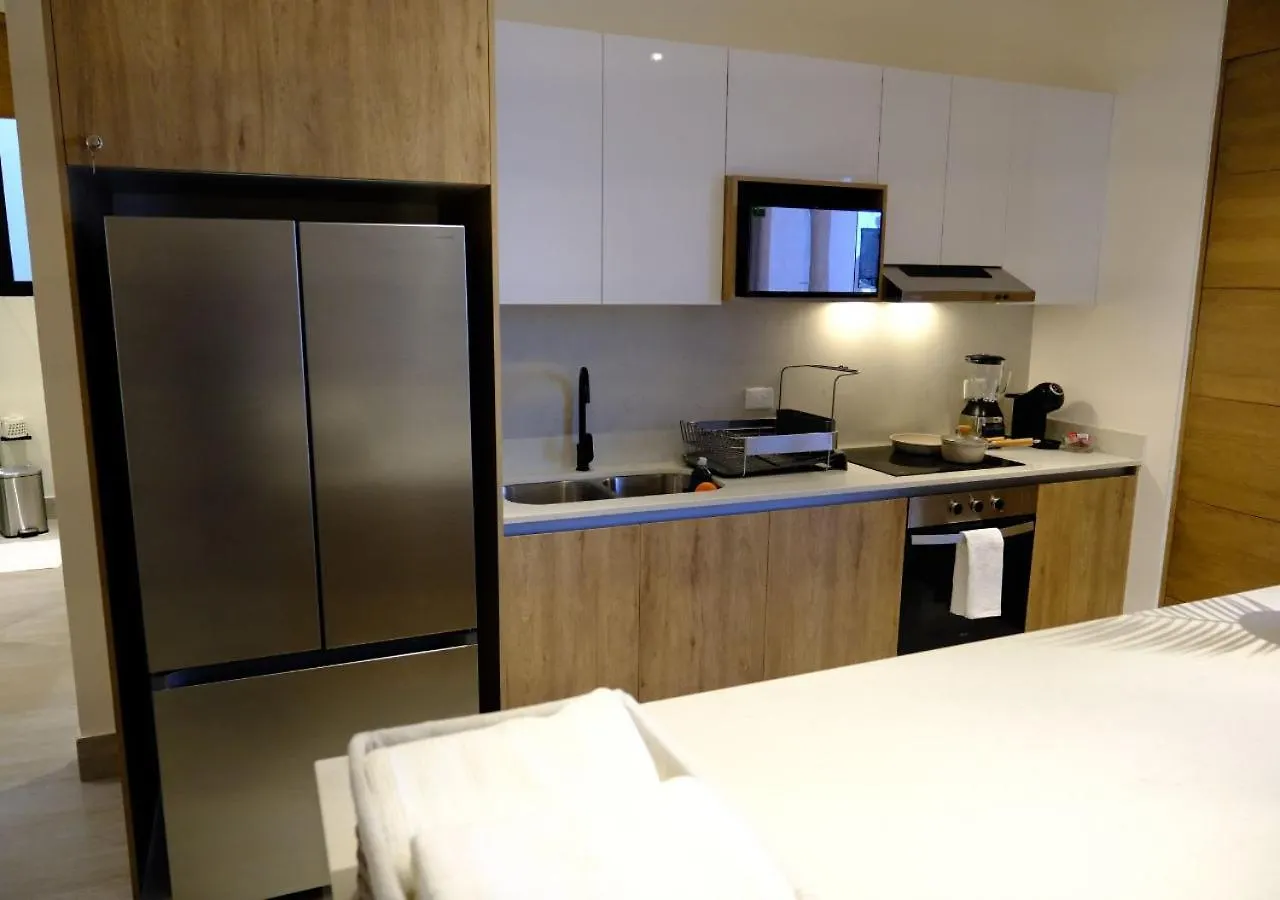 Cumbres Gardens Cancún Apartment
